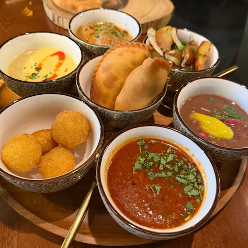 KINTO Cozy & Authentic Georgian Restaurant