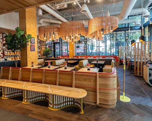 Nando's PERi-PERi - Mueller