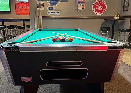 Redbirds Sports Bar and Grill