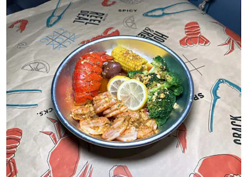 Hook & Reel Cajun Seafood & Bar