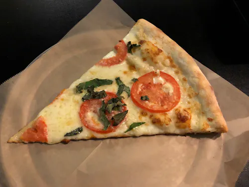 Flippin' Pizza - Vista