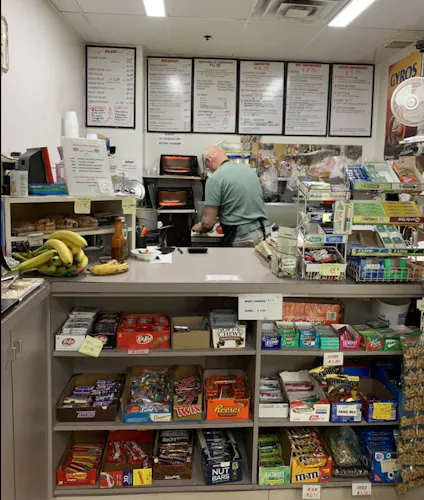 Freds Lunch Bag Deli