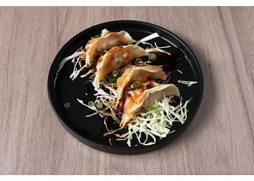 DK Japanese Street Food