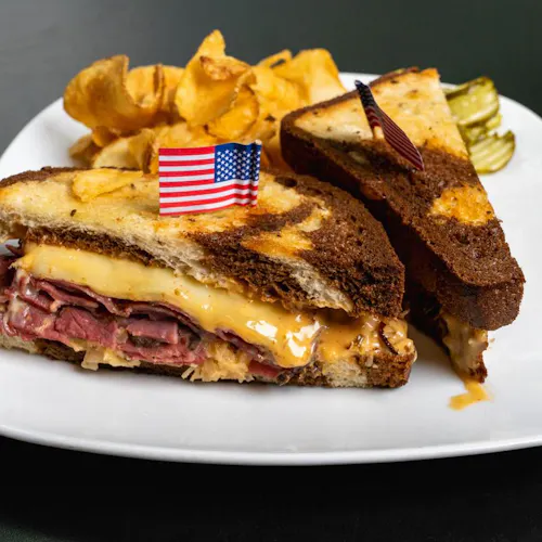Heroes American Cafe - Portland