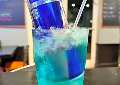 Vibez Bar & Grill