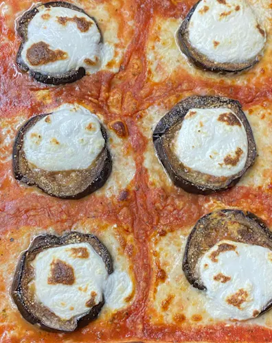 Lazzaras Pizza