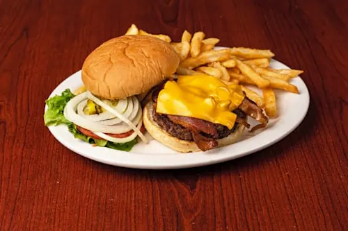 Photo 1 of 4: Country Inn of New Baltimore