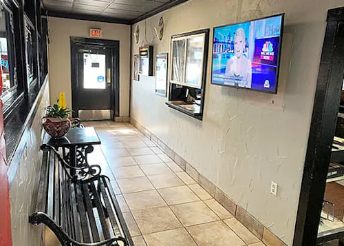 Photo 1 of 4: Pizza Inn