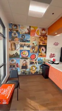 Randy’s Donuts - Clovis