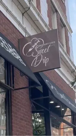 Sweet Drip Dessert Cafe - Chicago