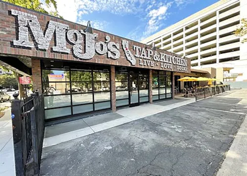 MoJo’s Local Tap & Kitchen