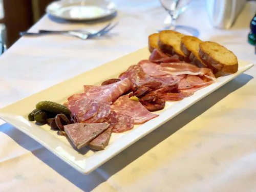 Lavendou Bistro