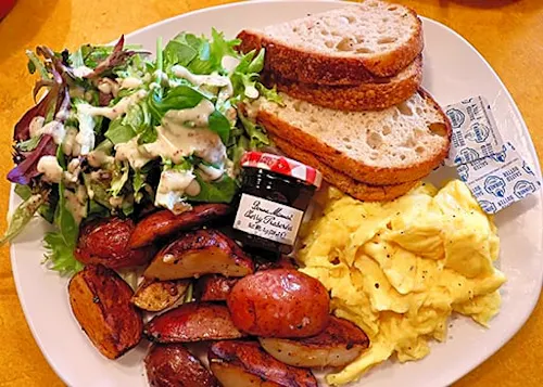 Photo 1 of 4: Avalon Cafe & Bakery
