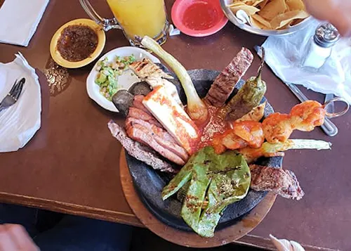 El Molcajete Cantina & Grill