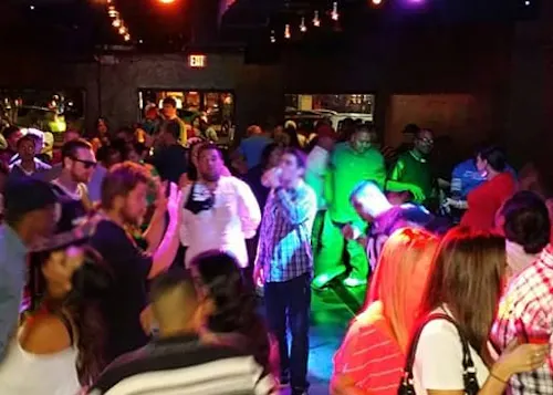 414 Pub Pizza & Karaoke - Tempe