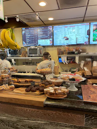 Photo 1 of 4: Izzy's Brooklyn Bagels
