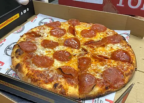 Big Mama's & Papa's Pizza