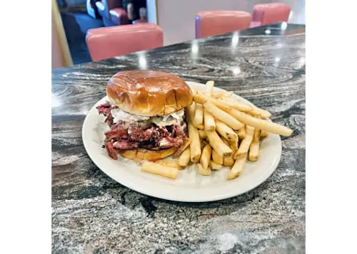 Photo 1 of 4: Randy's Restaurant