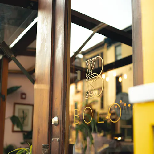 Photo 1 of 4: Bolo