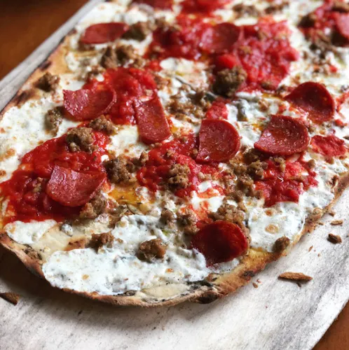 Olivella's Pizza and Wine - Lakewood