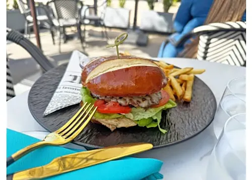 La Parisienne French Bistro
