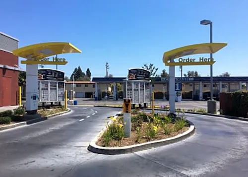 McDonald's - W Lincoln Ave