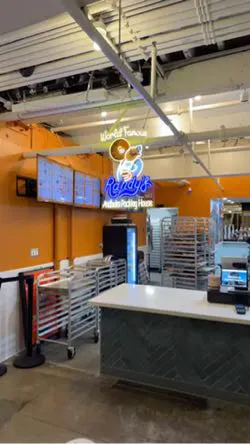 Randy's Donuts - Anaheim