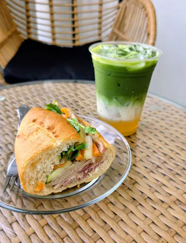 The Vinam Cafe