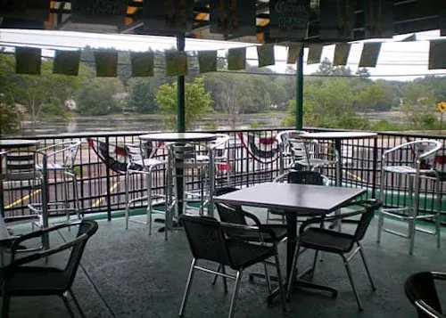 Home Plate Bay Street Grill