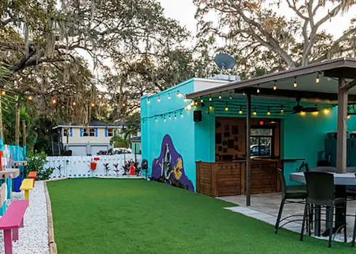 Neighborhood Bark & Boutique