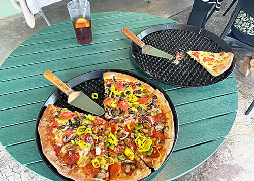 Photo 1 of 4: Your Pizza Shop