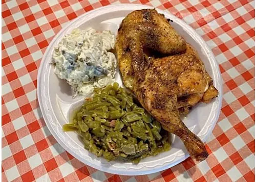 Photo 1 of 4: Butt Hutt Bar-B-Q