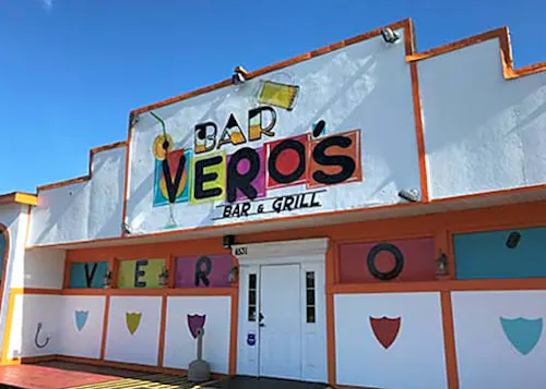 Photo 1 of 4: Bar Vero's Bar & Grill