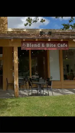 Blend & Bite Cafe