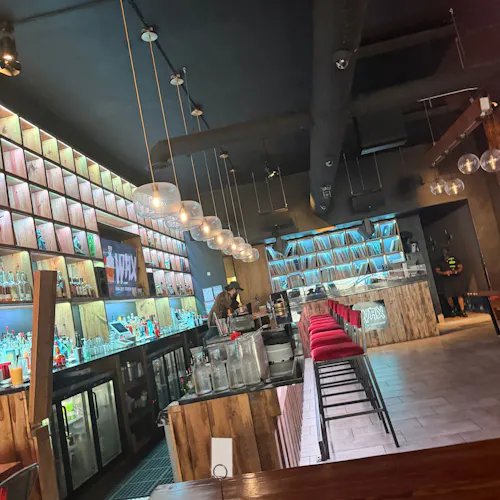 Wax Vinyl Bar & Ramen Shop