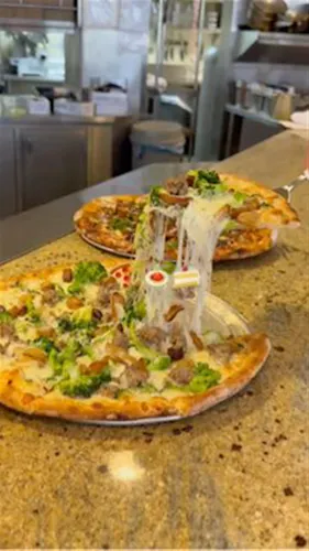 Amici's East Coast Pizzeria - Redwood City