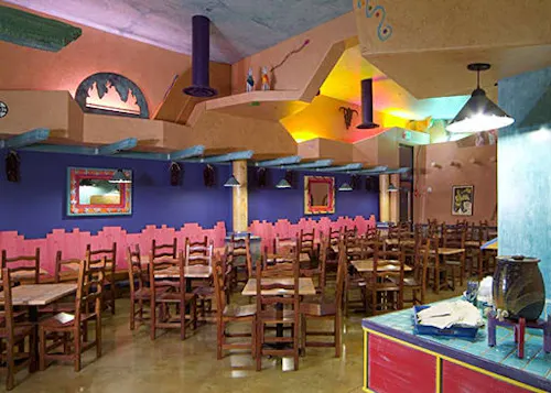 Dos Coyotes Border Cafe