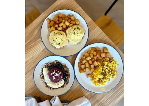 Land & Lake Cafe