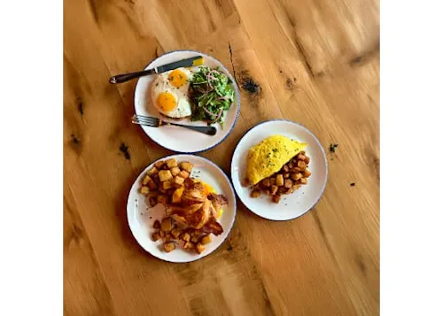 Land & Lake Cafe