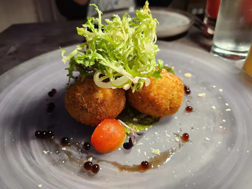 Joia Restaurant & Lounge
