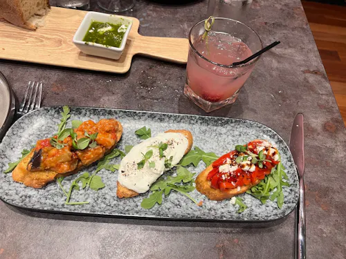 Joia Restaurant & Lounge
