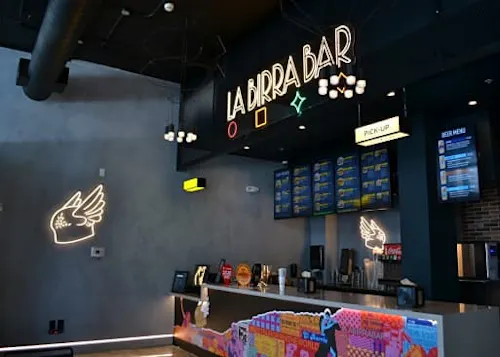 La Birria Bar