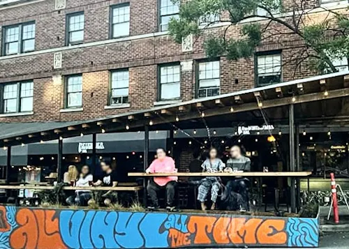 Revolver Bar