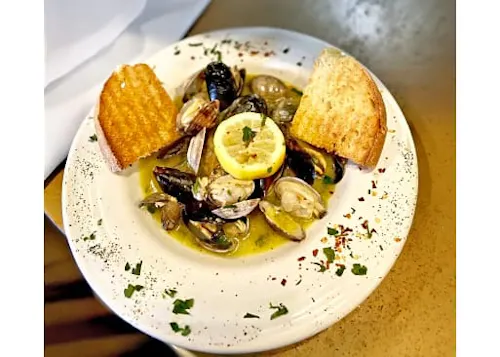 Photo 1 of 4: Mondello Trattoria