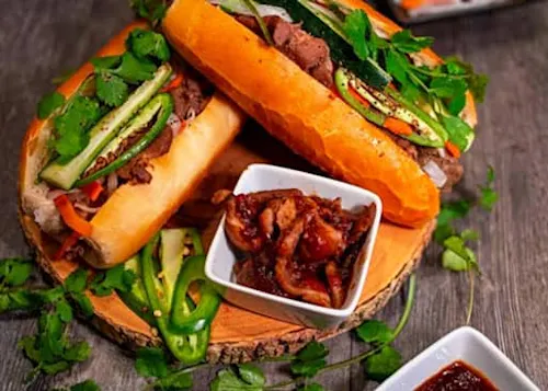 Gion Banh Mi & Tea