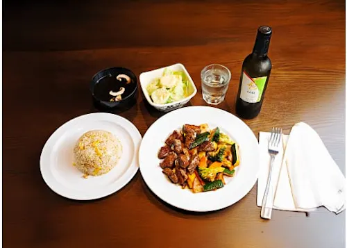 Ang's Sushi Bistro