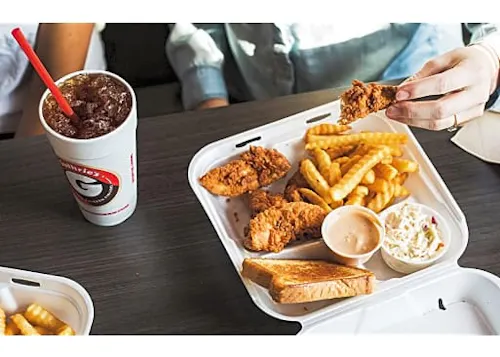 Photo 1 of 4: Guthrie's Chicken - Memphis