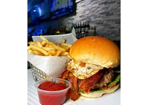 Llewellyn Parq Bar and Grill