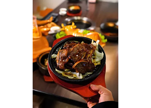 Golden Leaf Bistro