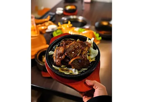 Golden Leaf Bistro